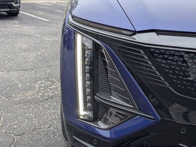 2024 Cadillac LYRIQ Sport 3