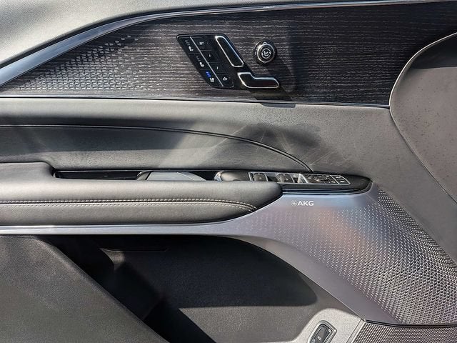 2027 Cadillac LYRIQ Signature Sport