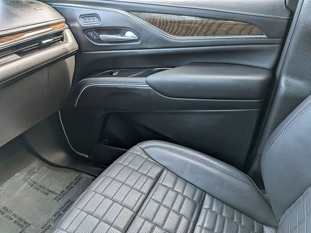 2023 Cadillac Escalade 4WD Sport Platinum