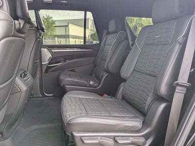 2025 Cadillac Escalade Sport Platinum
