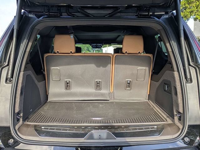 2026 Cadillac Escalade ESV Luxury