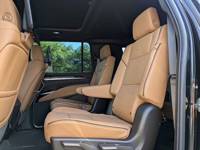2026 Cadillac Escalade ESV Luxury