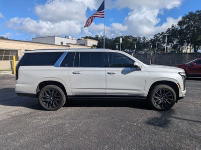 2025 Cadillac Escalade ESV Premium Luxury