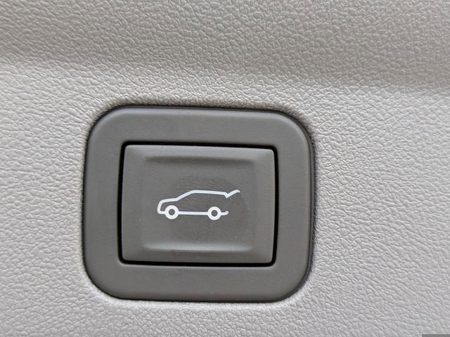 2026 Cadillac ESCALADE IQ Luxury