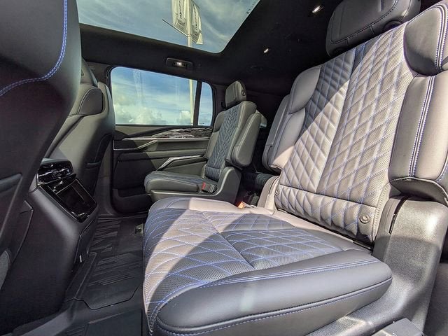 2026 Cadillac ESCALADE IQ Sport