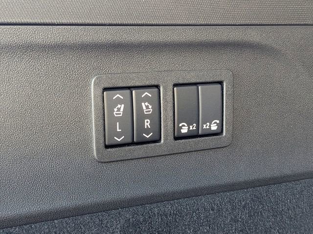 2025 Cadillac ESCALADE IQ Sport 2