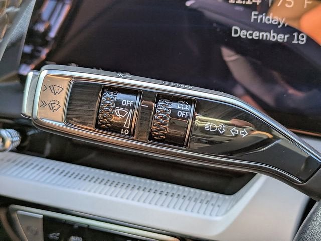 2026 Cadillac OPTIQ Premium Luxury