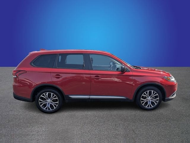 2017 Mitsubishi Outlander ES