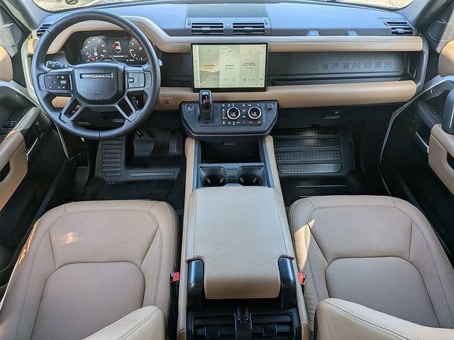 2025 Land Rover Defender X-Dynamic SE