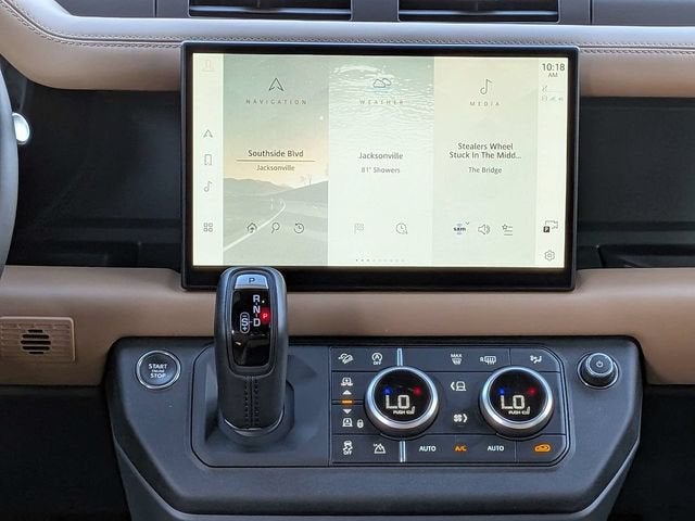 2025 Land Rover Defender X-Dynamic SE