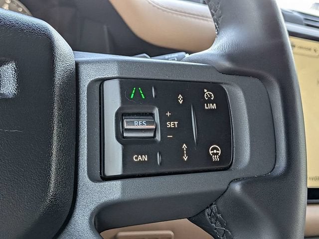 2025 Land Rover Defender X-Dynamic SE