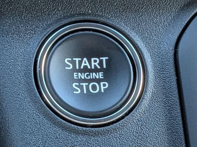 2025 Land Rover Defender X-Dynamic SE