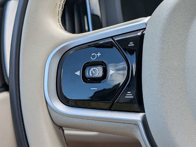 2026 Volvo XC60 Plug-In Hybrid Ultra