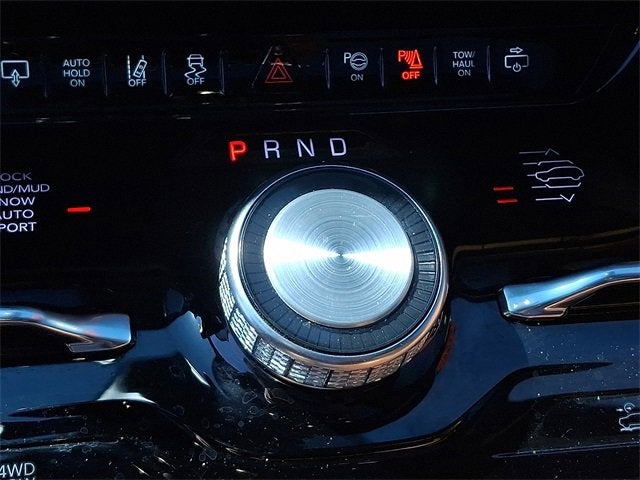 2022 Jeep Grand Wagoneer Series III