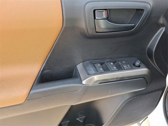 2020 Toyota Tacoma 2WD SR5