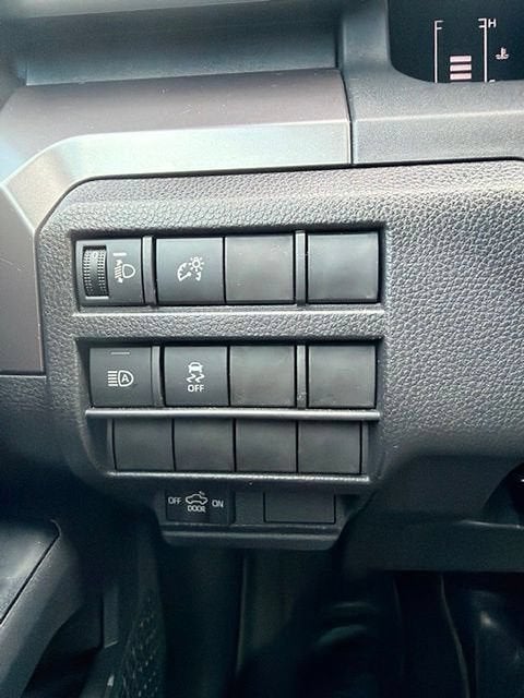 2025 Toyota Tacoma 2WD SR5