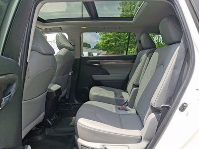 2022 Toyota Highlander Platinum