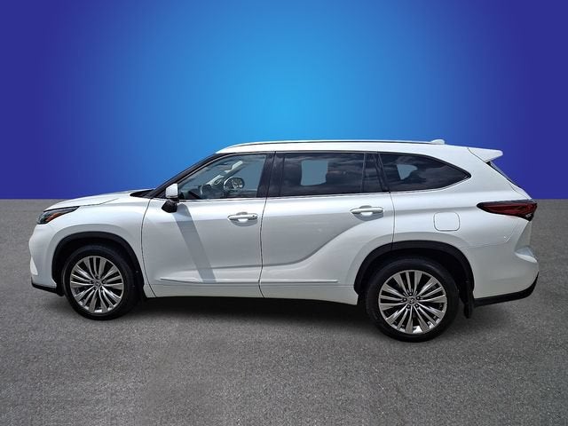 2022 Toyota Highlander Platinum