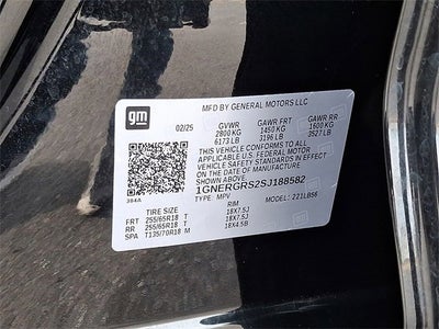 2025 Chevrolet Traverse LT