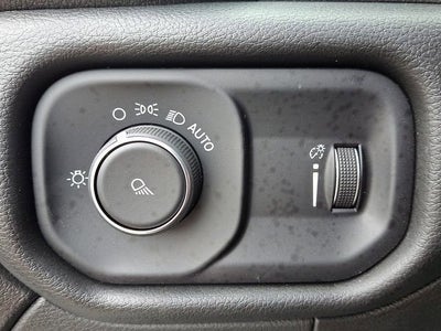 2024 RAM 2500 Tradesman Regular Cab 4x4 8' Box