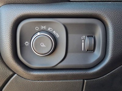 2024 RAM 2500 Tradesman Regular Cab 4x4 8' Box