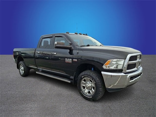 2018 RAM 2500 SLT Crew Cab 4x4 8' Box