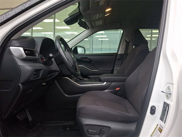 2021 Toyota Highlander LE