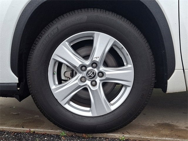 2021 Toyota Highlander LE