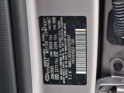 2025 Hyundai Elantra SE