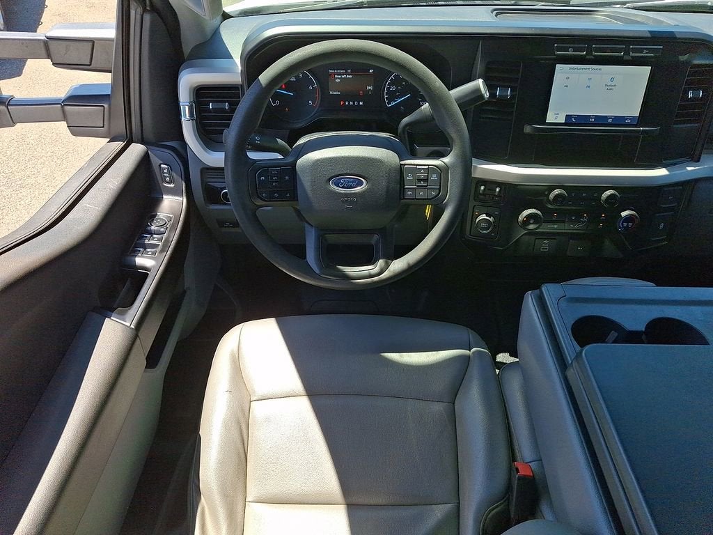 2023 Ford Super Duty F-550 DRW XL