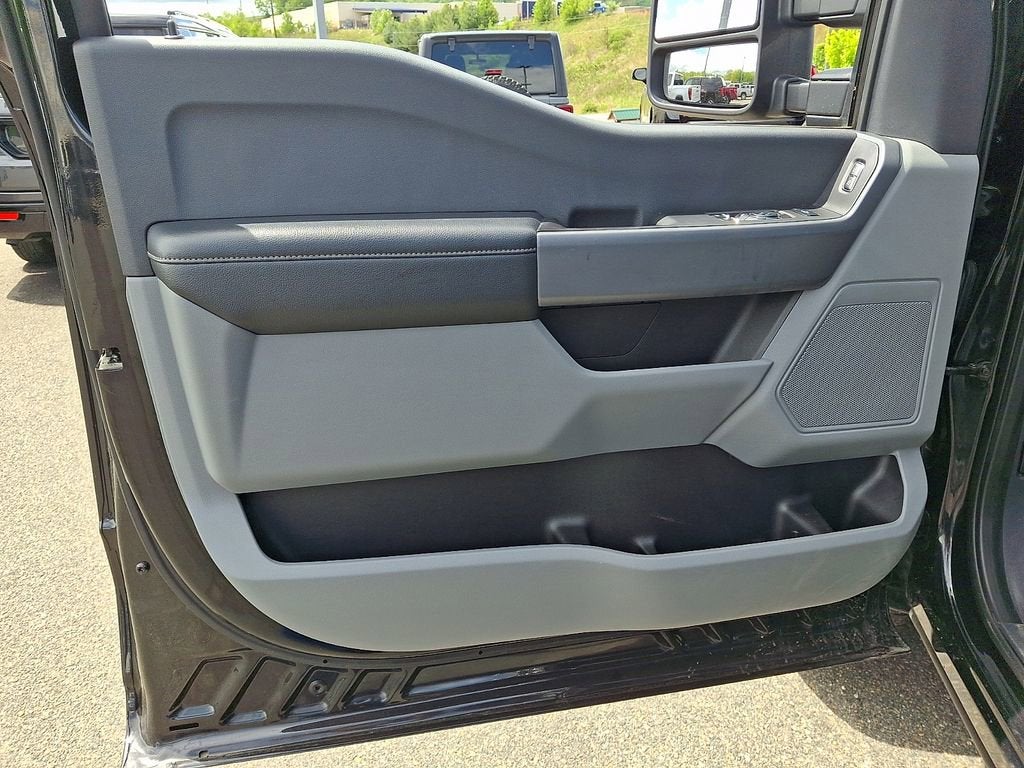 2023 Ford Super Duty F-350 SRW XL