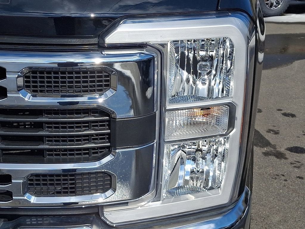2023 Ford Super Duty F-350 SRW XL
