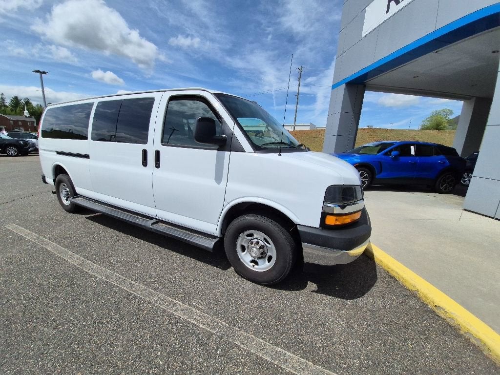 2019 Chevrolet Express Passenger 3500 LT