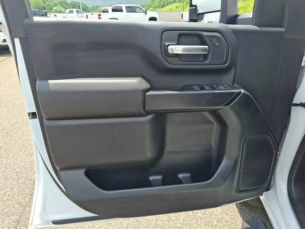 2024 Chevrolet Silverado 3500 HD WT DRW