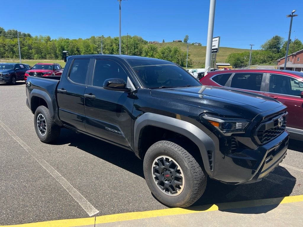 2024 Toyota Tacoma 4WD SR5