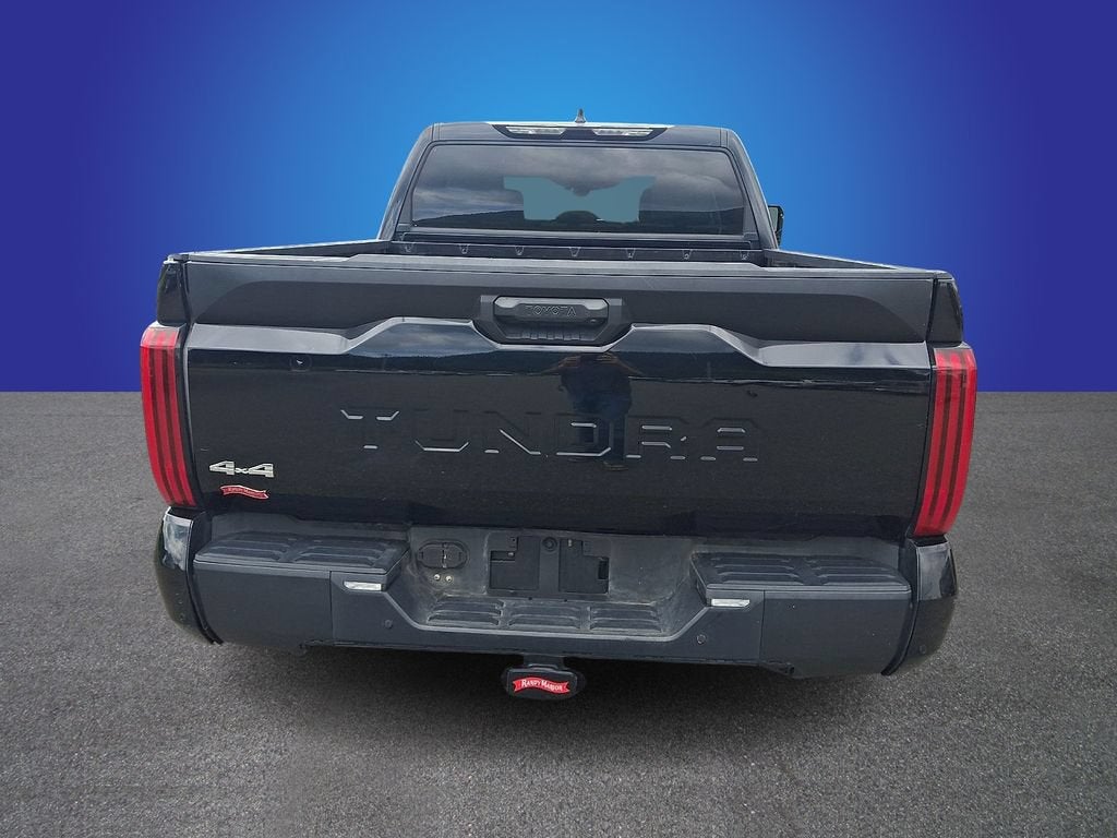 2022 Toyota Tundra 4WD SR5