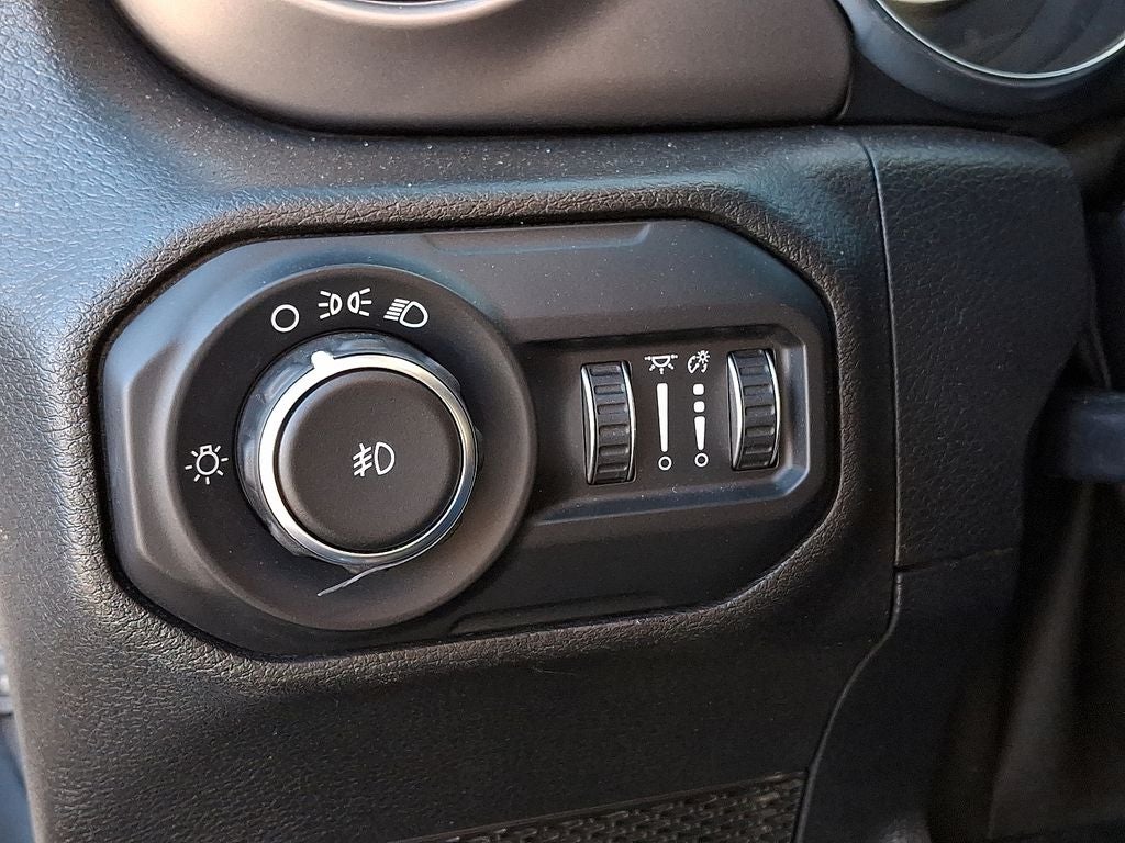 2020 Jeep Wrangler Sport