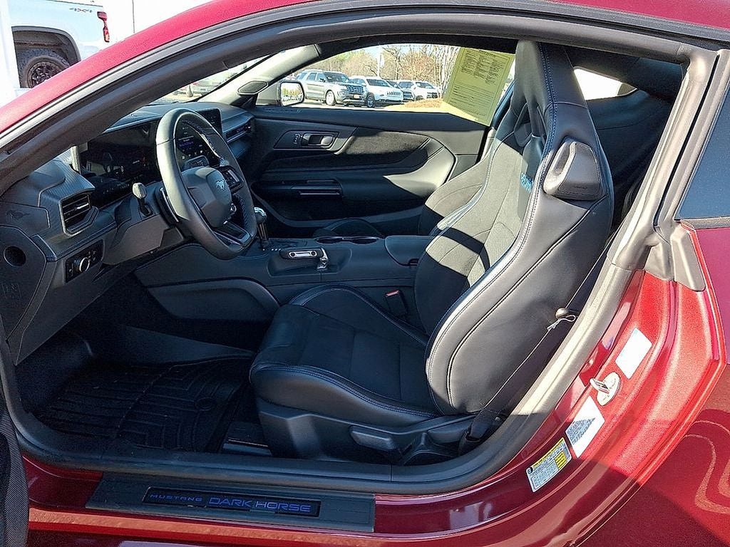 2025 Ford Mustang Dark Horse