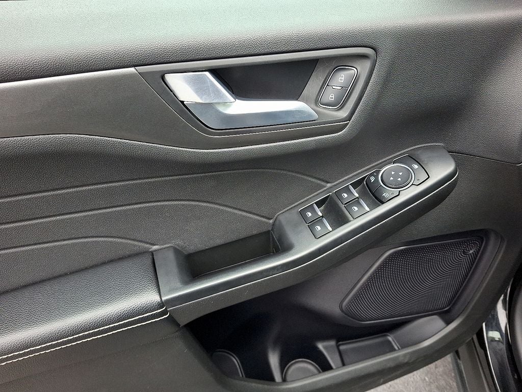 2024 Ford Escape Plug-In Hybrid Base