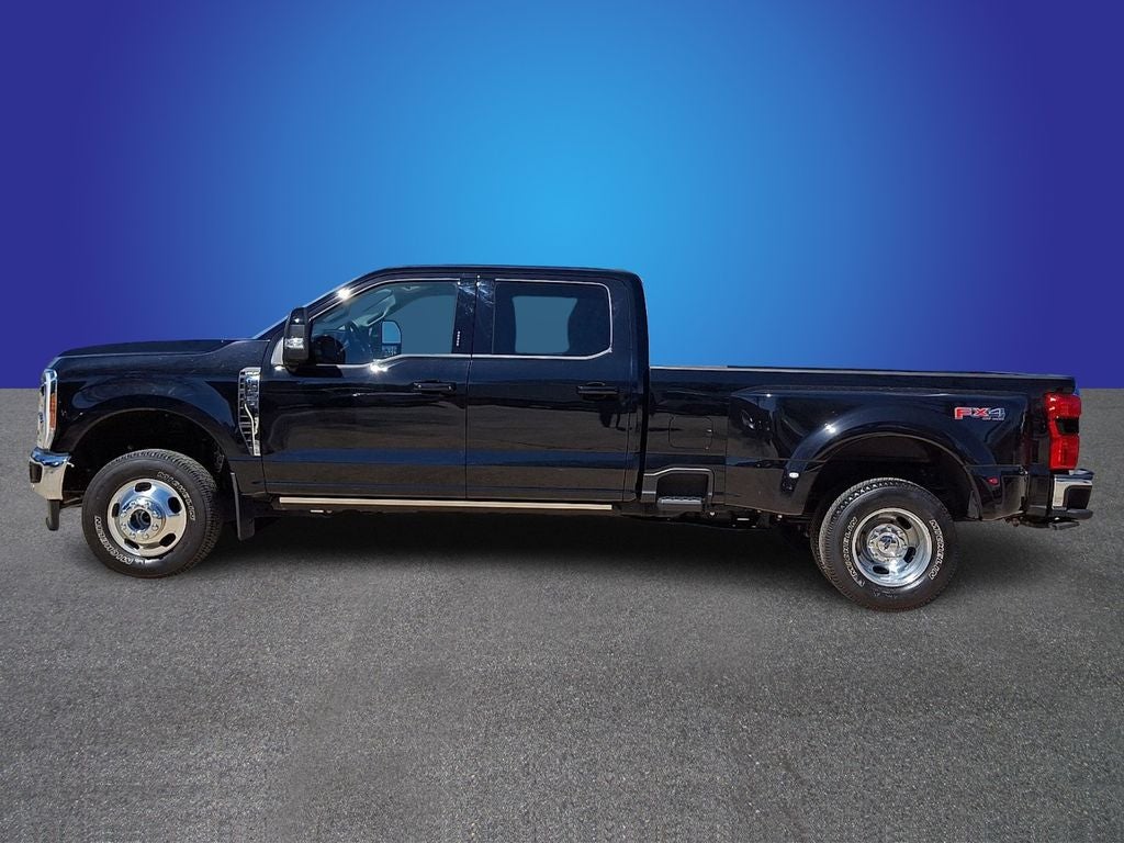 2023 Ford F-350SD Lariat