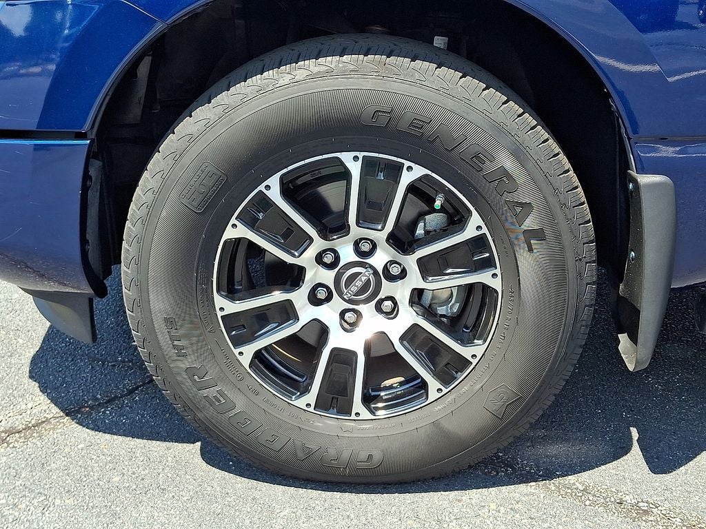 2024 Nissan Titan SV
