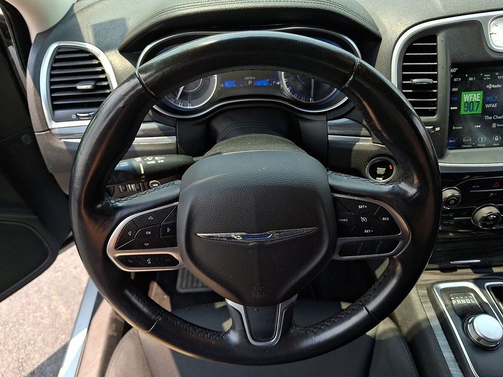 2019 Chrysler 300 Touring