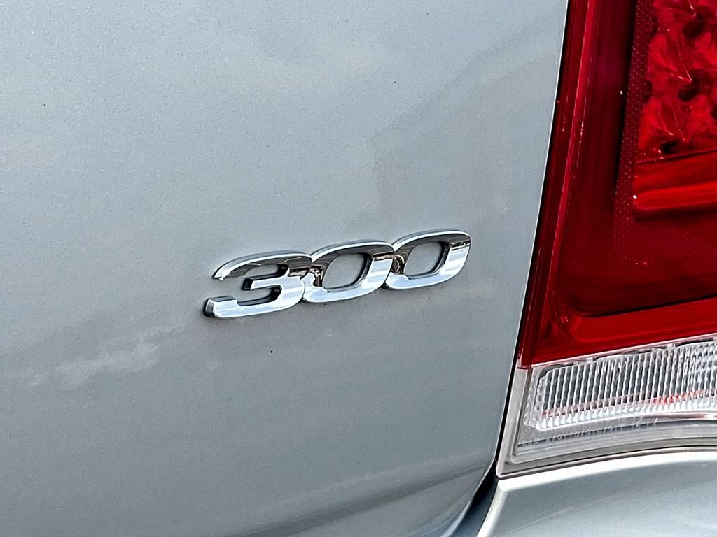 2019 Chrysler 300 Touring