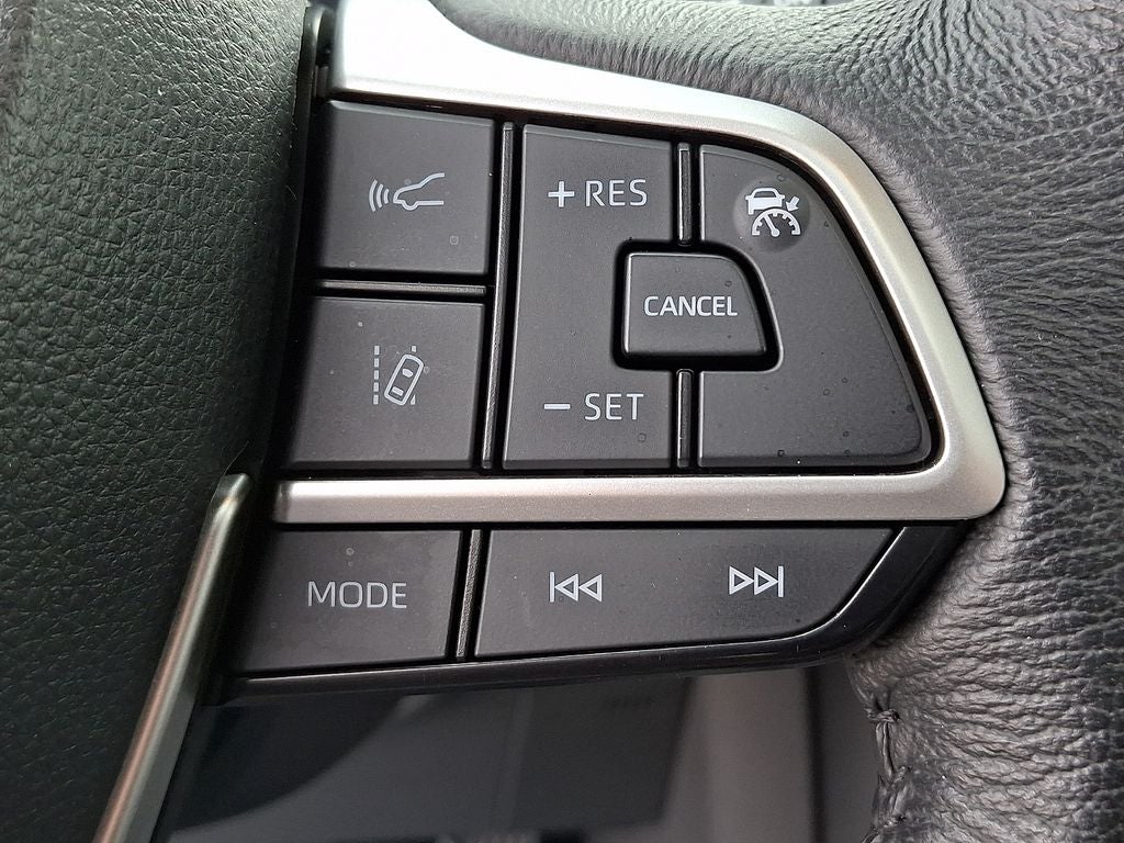 2023 Toyota Sienna XLE 7 Passenger