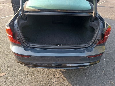 2024 Volvo S60 B5 Plus Dark Theme