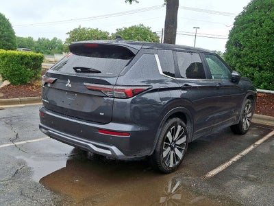 2025 Mitsubishi Outlander Base
