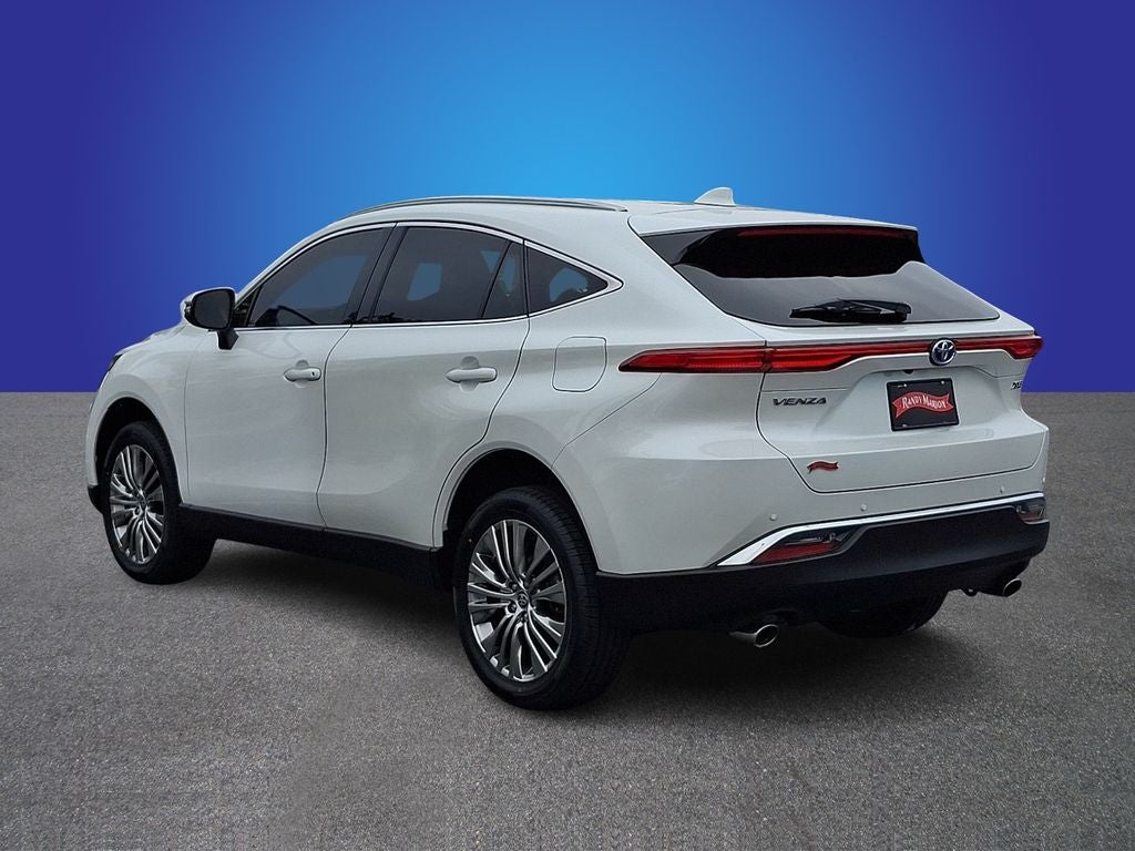 2023 Toyota Venza XLE