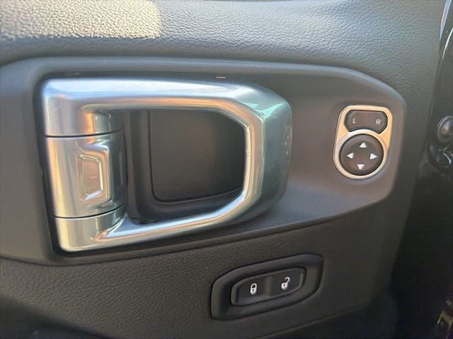 2024 Jeep Wrangler 4-Door Sahara 4x4