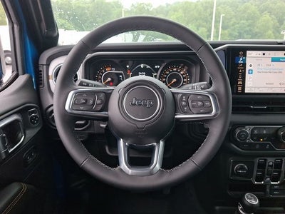 2025 Jeep Wrangler 4-Door Sahara 4x4