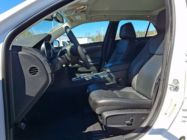 2023 Chrysler 300 Touring L AWD